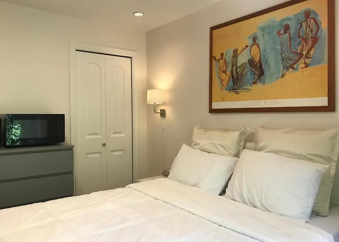 Holland Villa Vancouver