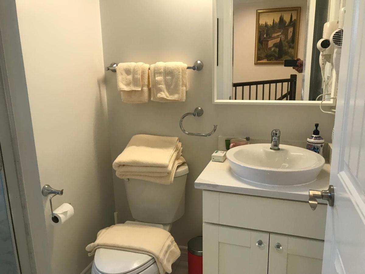Guest house Holland Vancouver New Westminster
