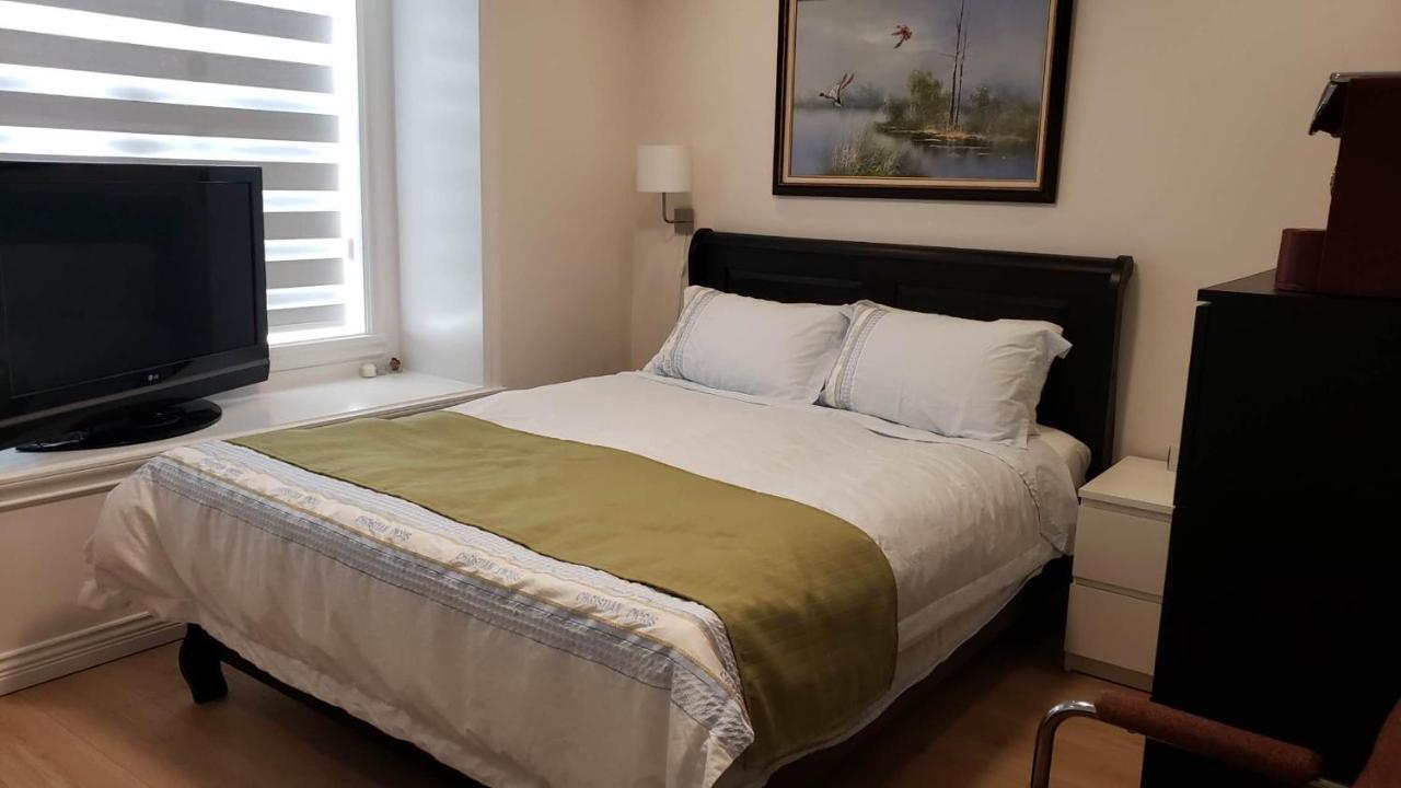Holland Vancouver Guest house 5*
